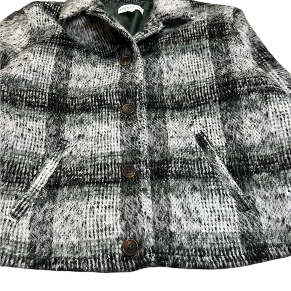 And now this green gray plaid meadowland cropped shacket jacket - Picture 5 of 7